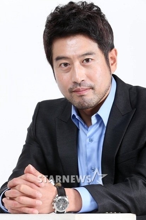 Lee Yoon Gun