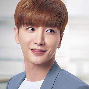 Lee  Teuk