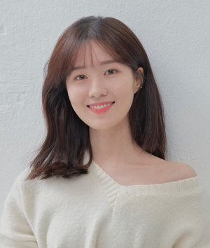 Hwang Yoon Joo