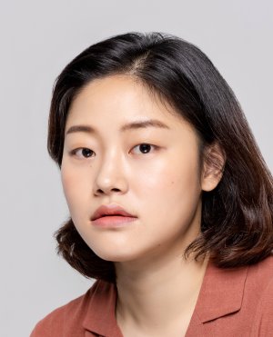 Kim Yun Jeong