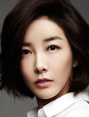 Ji Seo Yoon